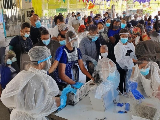 混阳志愿者参与核酸采样？社区回应，系信息误读，实际为已完成康复的阳康人员